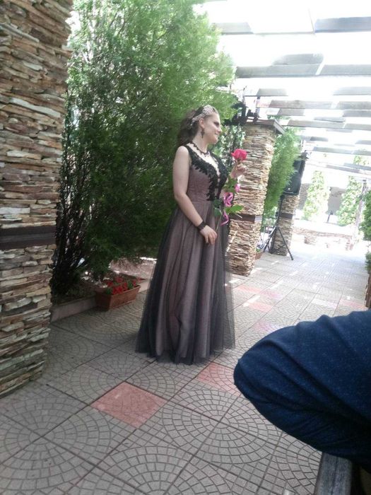 Продавам Бална рокля