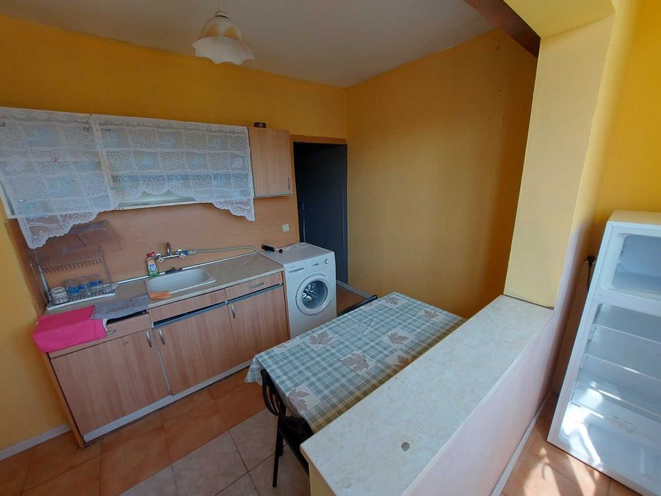 Продава се Двустаен апартамент в Търговище, Запад 2 - 43 кв.м за 1240 €/кв.м - Снимка #4