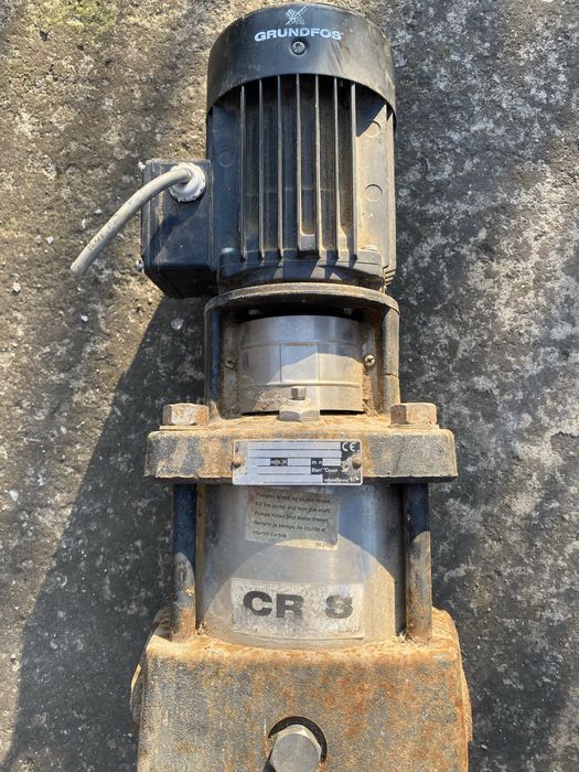 Pompa de apa grundfos