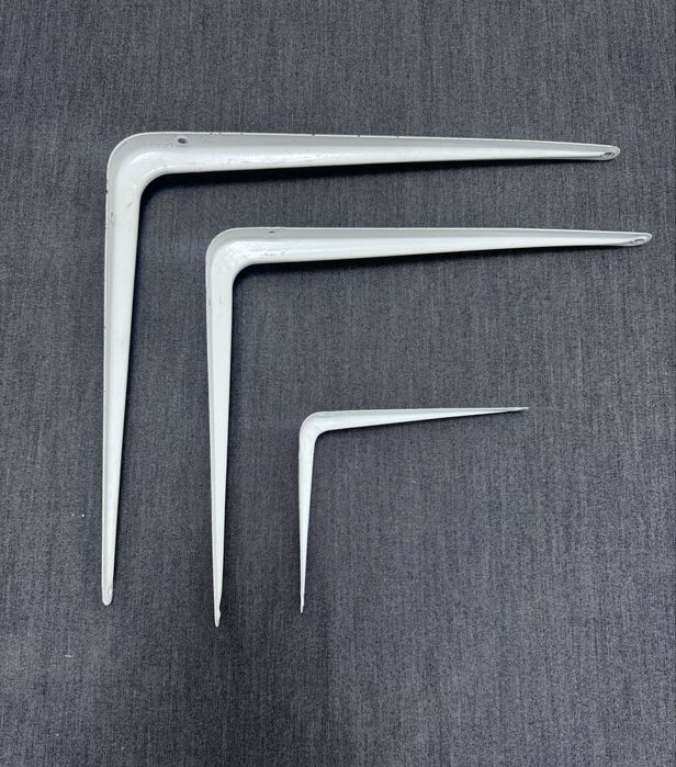 Торговое оборудование. Кронштейн