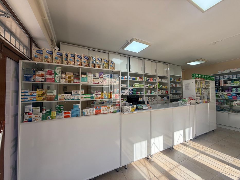 Продается аптечную мебель