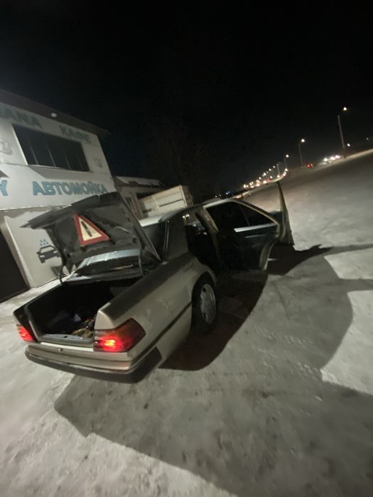 Прадаю мерс w124