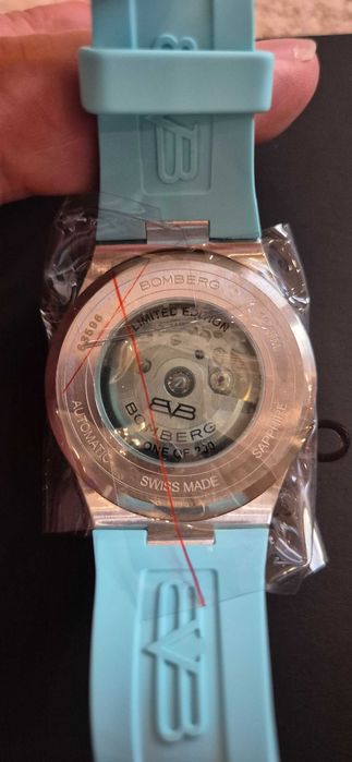 Часовник Bomberg