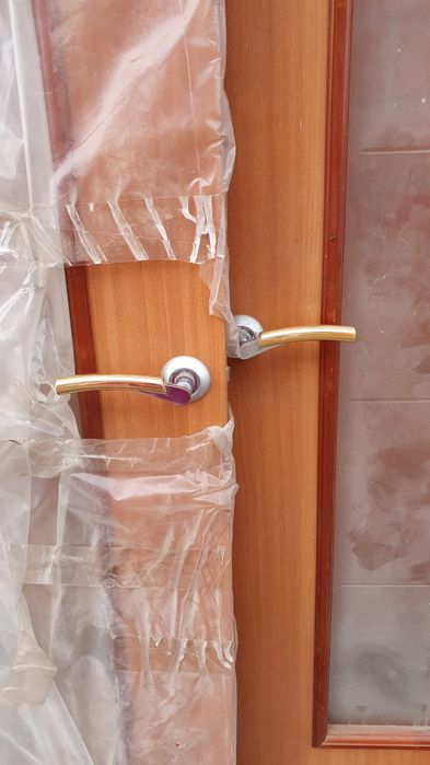 Продам межкомнатные двери