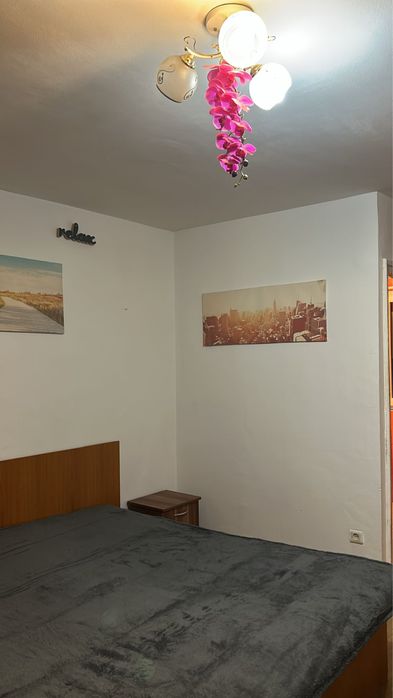 Inchiriez garsoniera vis-a-vis METROU Lujerului