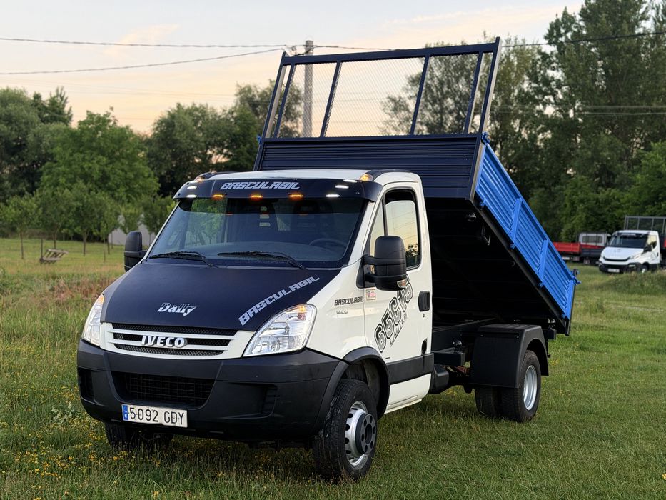 Vand iveco Daily 65c15-Basculabil pe cutie 6,5t- Spania-