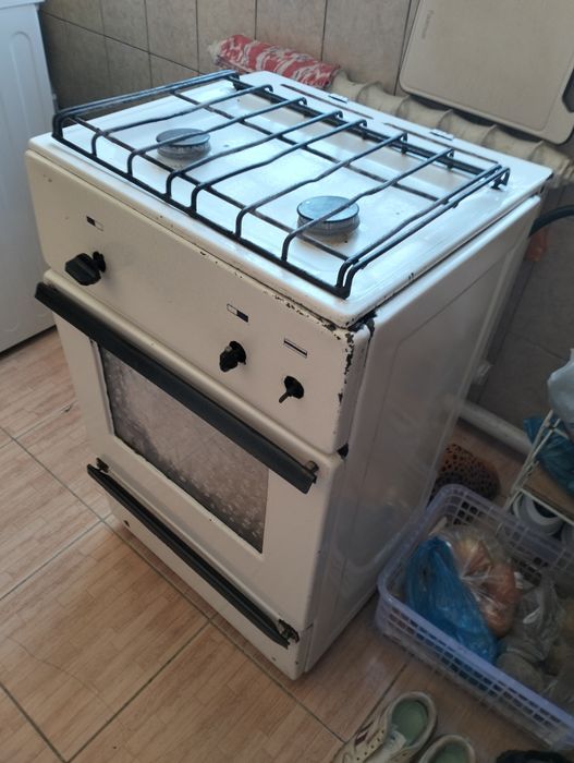 Продам Газ .плиту рабочая.