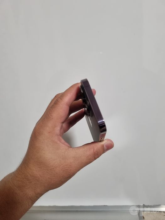 Iphone 14 pro purple