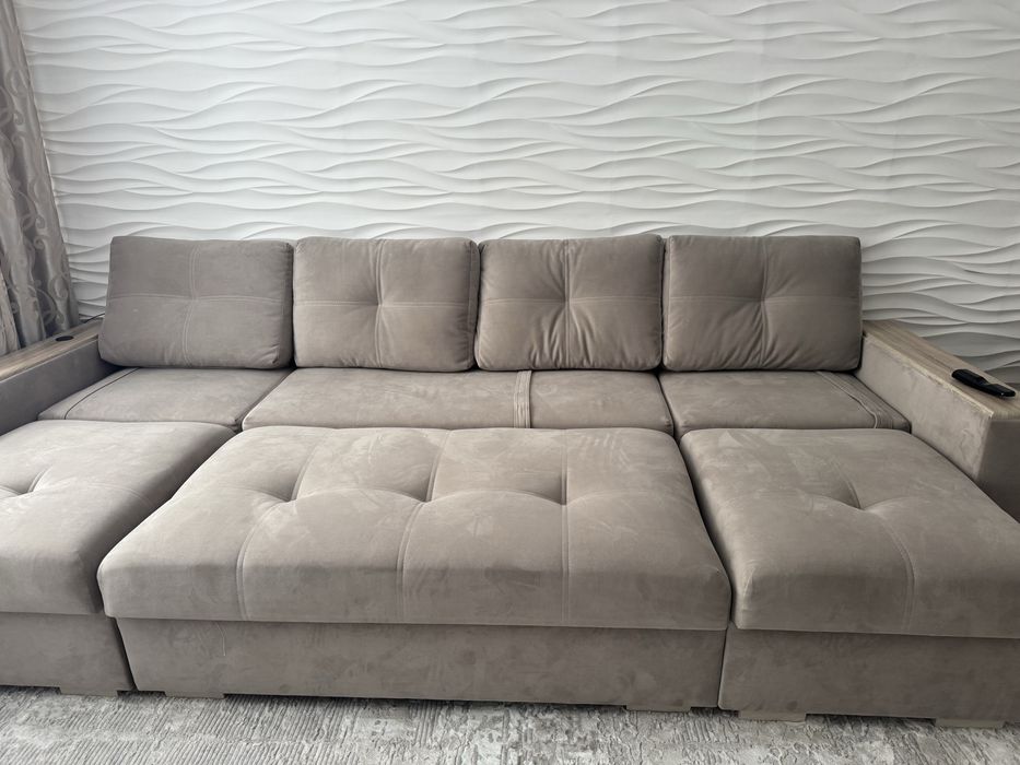 Диван 3,5 продам диван в отличном состоянии