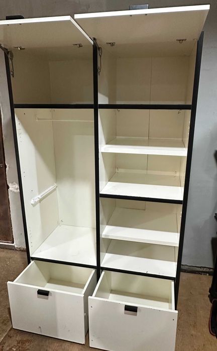 Dulap alb cu rafturi si bara de umerase; Raft; Dressing; Sifonier