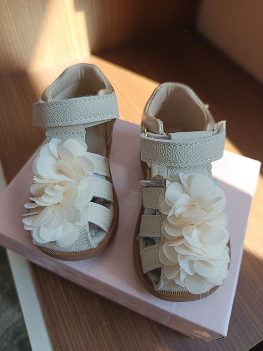 Нови сандали Nelli blu