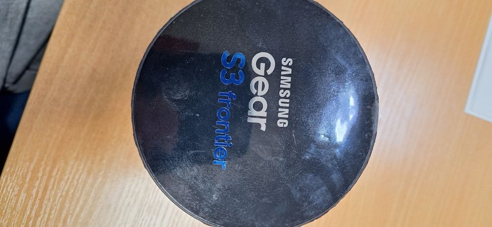 Продам смарт-часы Samsung Gear S3