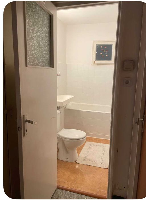 Vand Apartament spatios de 3 camere la 1 minut de metrou Dristor 1