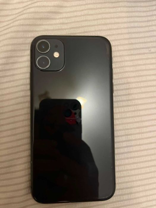 Продам iPhone 11 в хорошем состояние
