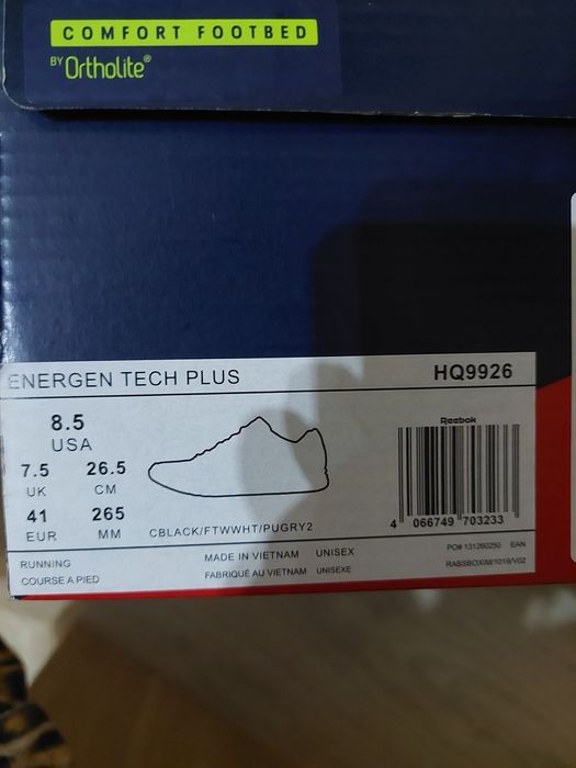 Обувки Reebok чисто нови