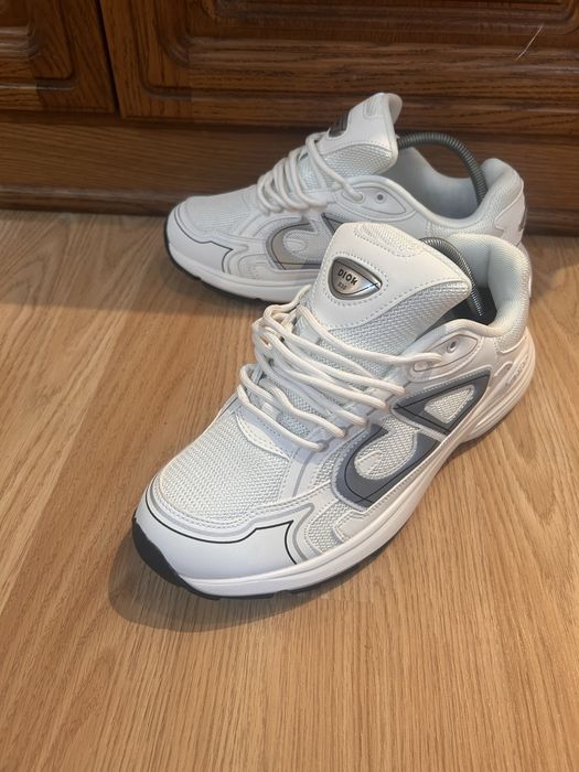 Dior B30.