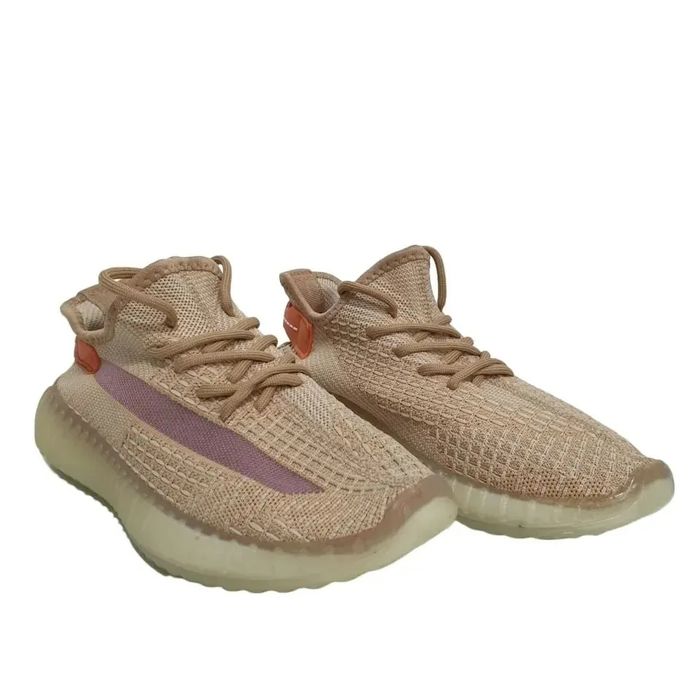 Кроссовки YEEZY. Krossovkala