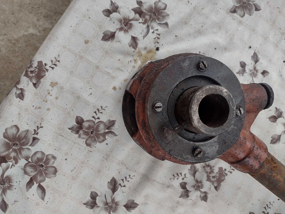 Тресчотка  пафта за цолови резби