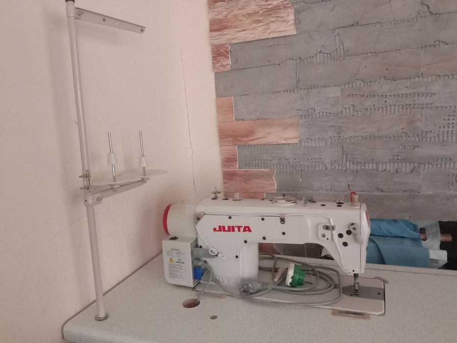 Продается швейная машина JUITA