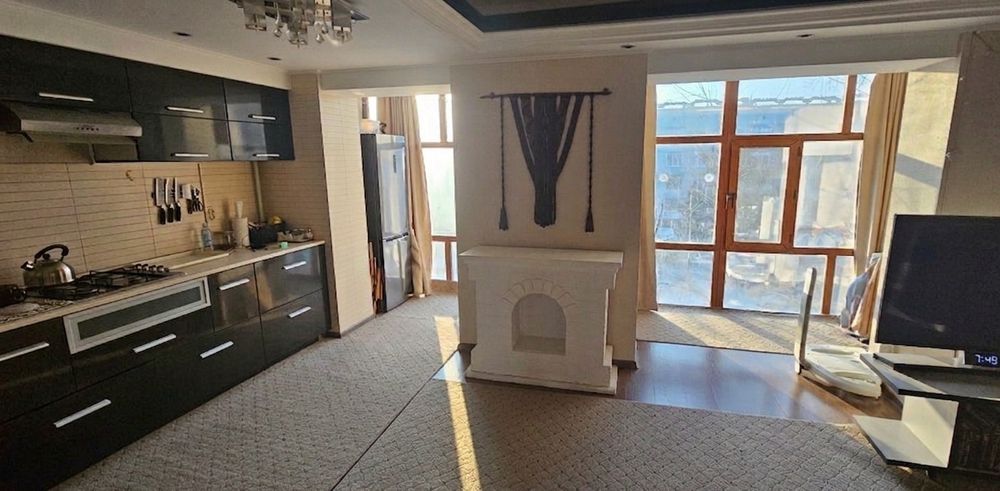 Продам квартиру 2-ком 55 кв.м.