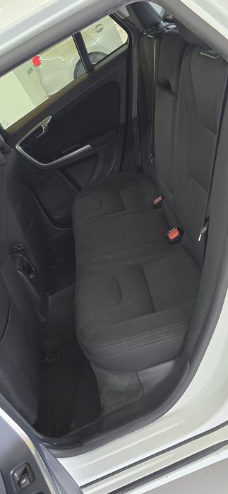 Volvo xc60 v60 an 2013 posibilitatea   Garanție