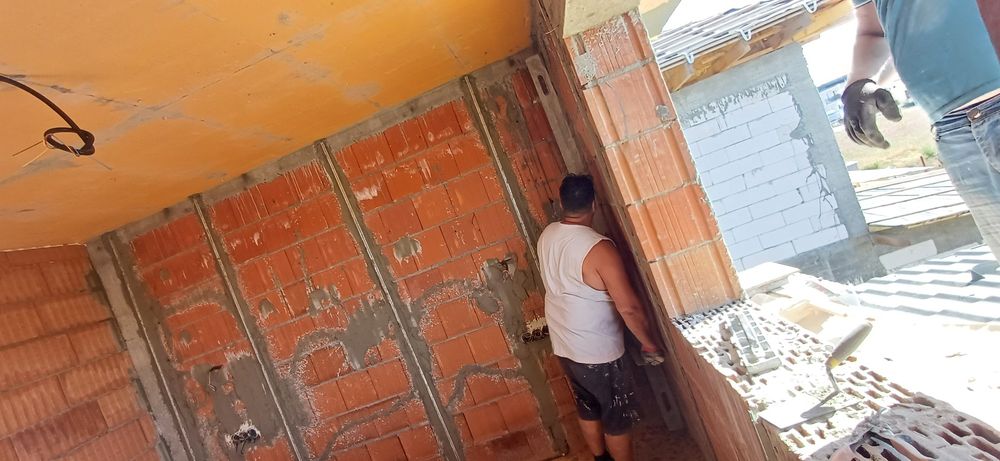 Tencuiala mecanizata /Amenajari interioare/Exterioare