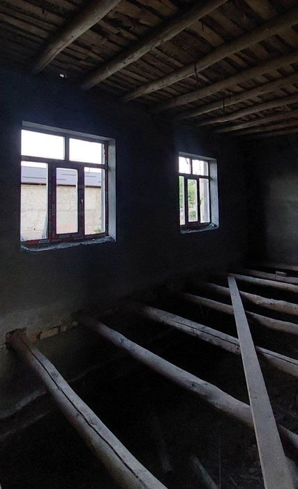 Yer hovli srochna sotiladi