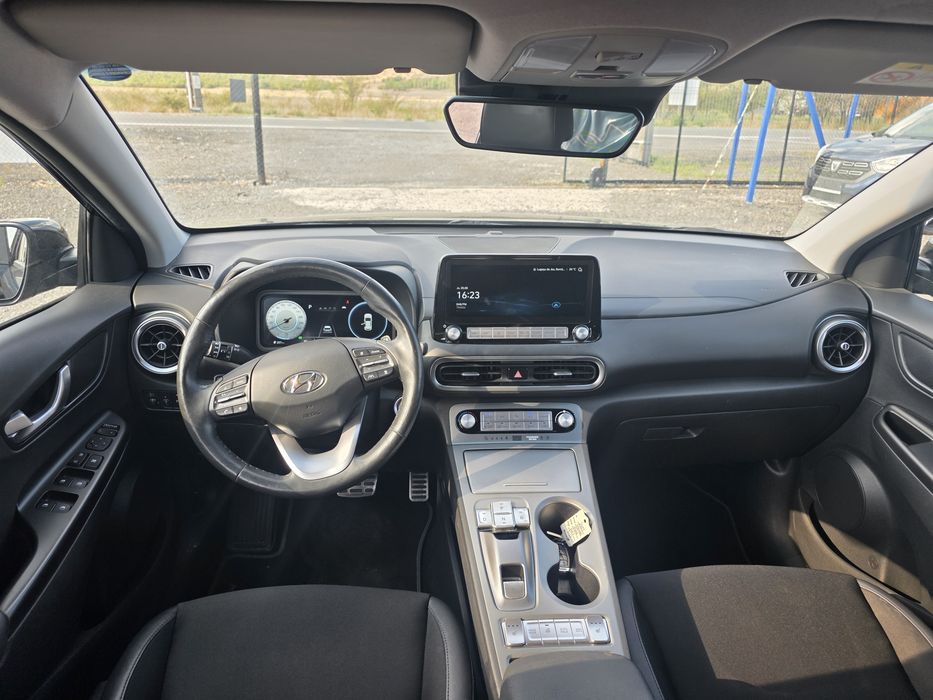 Hyundai Kona electric baterie mare 64kw 2021 facelift