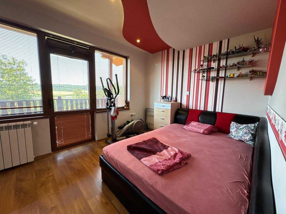 Продава се Къща в с. Драгижево, Област Велико Търново - 440 кв.м за 719 €/кв.м - Снимка #8