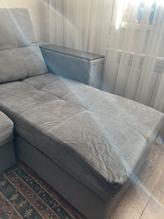 Продам диван в гостиную
