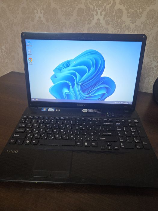 Ноутбук Sony Pentium 2GHz