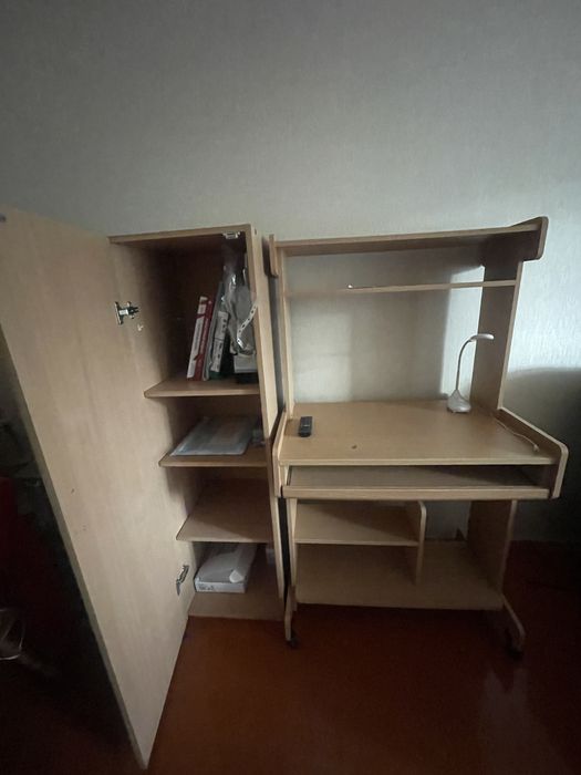 Компьютерный столик с пеналом