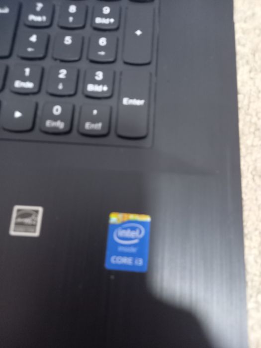Laptop i3 ,17inci ,8gbRam ,ssd128 baterie noua