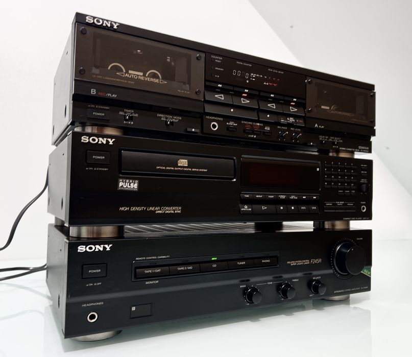 Linie Sony dublu deck Sony TC-WR800 auto reverse, Amplificator Sony TA-F245R, CD-player Sony CDP-411