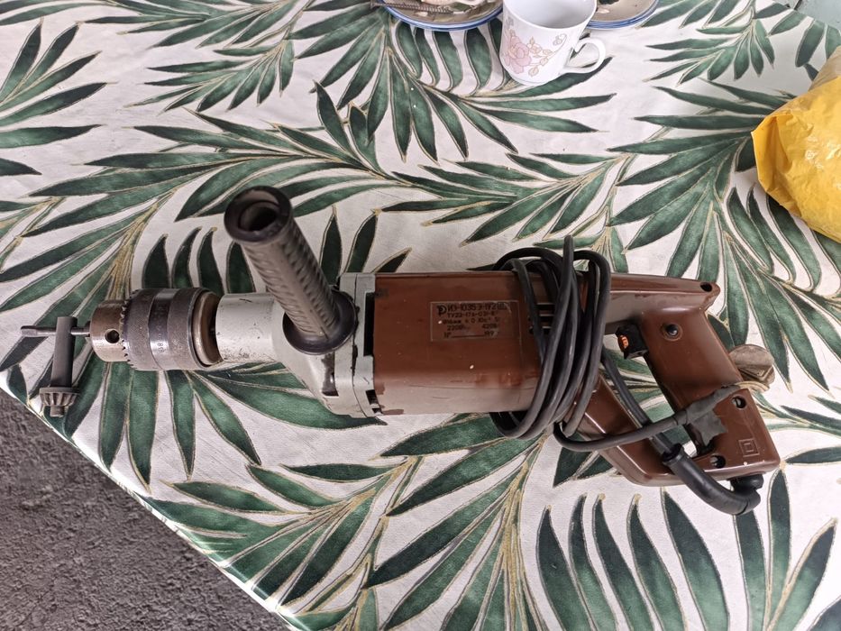 Дрель электрическая