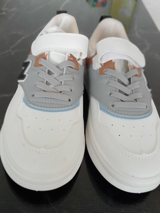 Детсикие кросовки детский кросовки