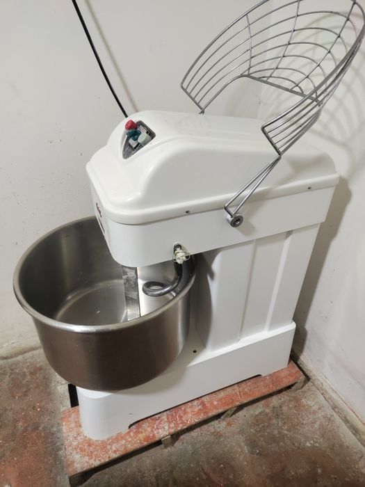 Тесто мешалка сатылады