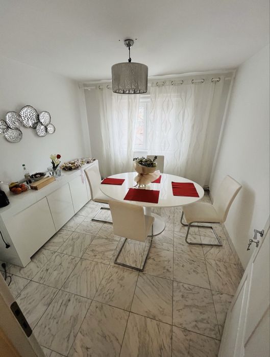 Inchiriez apartament 4 camere