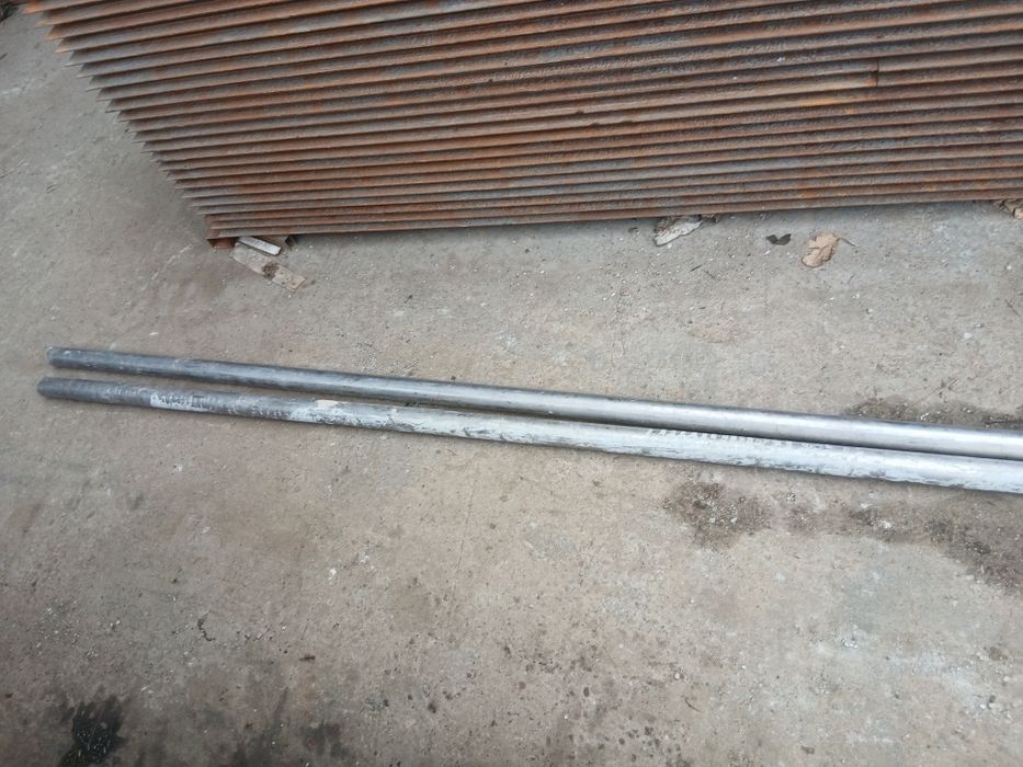 Нерж труба 50 лик билан 63 лик 3 стена