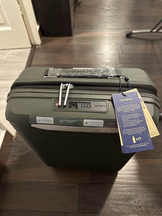 Troller Samsonite 55cm - expandabil Cabin, nou sigiliat.