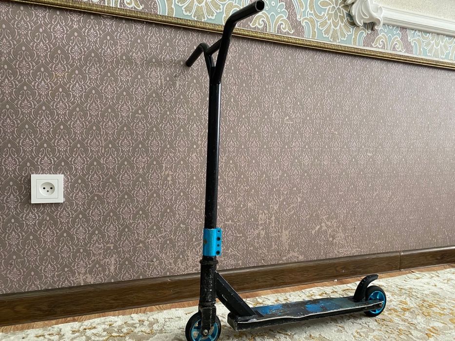 Продам самокат в  харошем состоянии