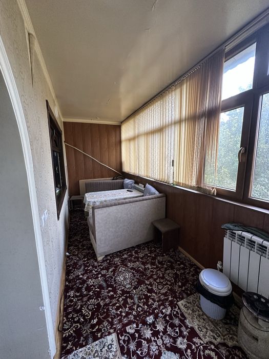 Ижарага берилади 2 хонали 2-этаж гиштли хамма жихозлари бор