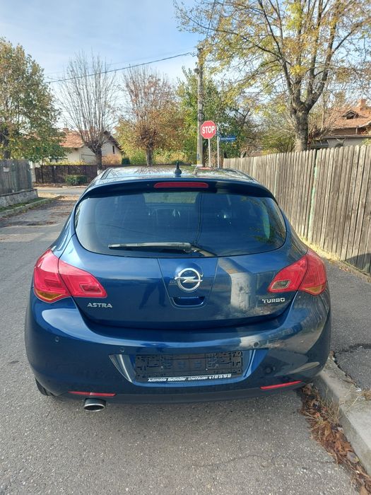 OPEL Astra 2013 — imagine 3
