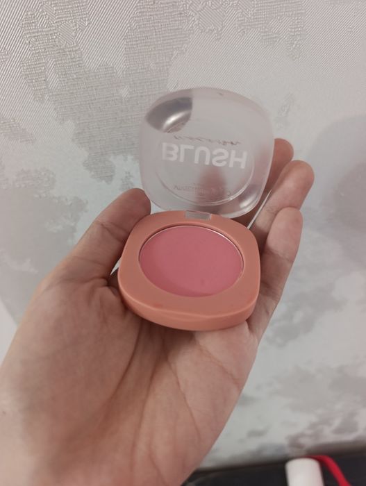 Сухие румяна Vivienne Sabo