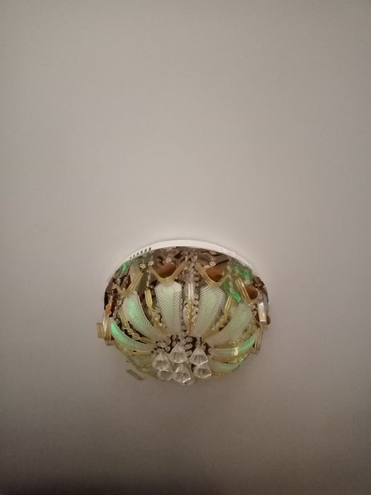 Продам люстра б/у