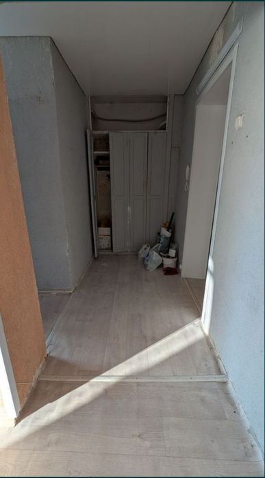 Продам на 7 районе полуторку