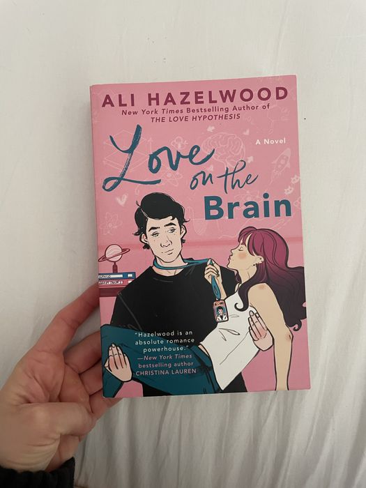 Книги на английски, романси