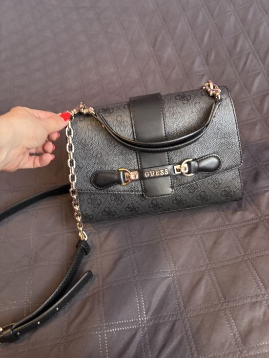 Малка чанта Guess