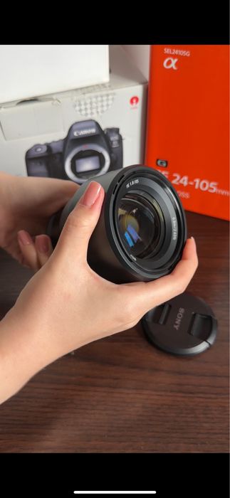 Sony 85 mm f/1.8 СРОЧНО