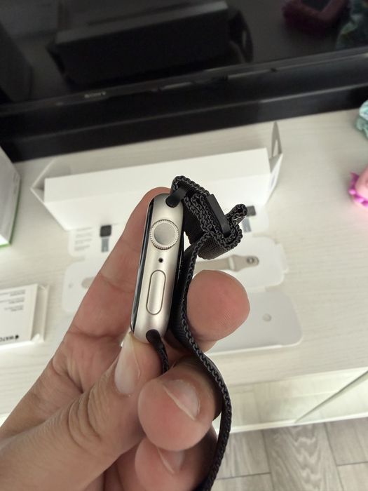 Apple watch series 8 41mm. Starlight aluminum case